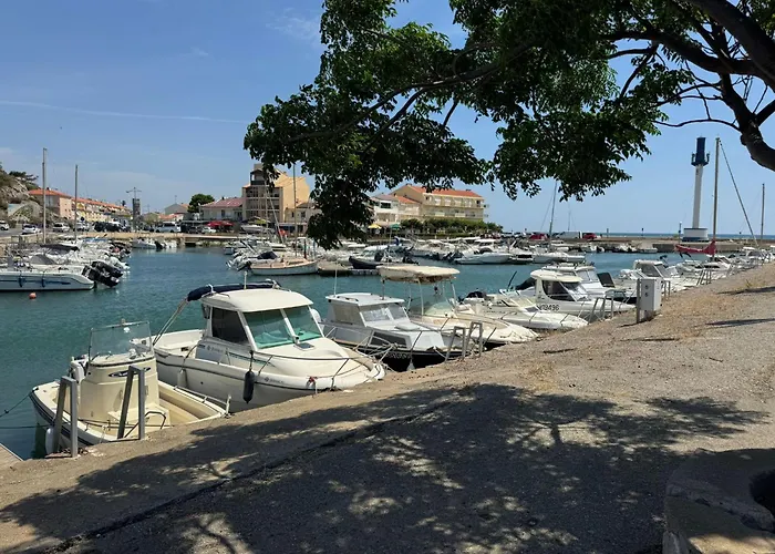 T2 Pres Du Port Et Plage,5 Couchages,narbonne *